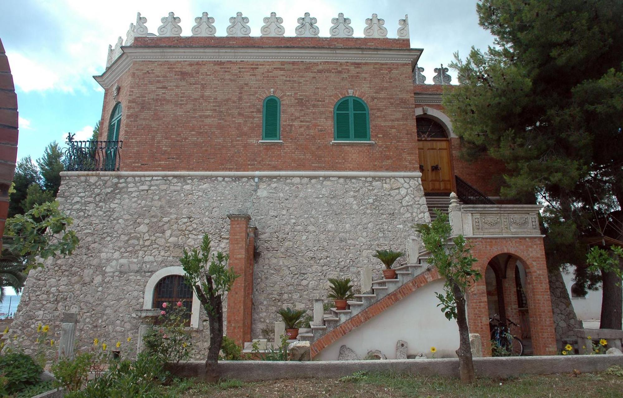 B & B Torre Saracena Mattinata Exteriör bild
